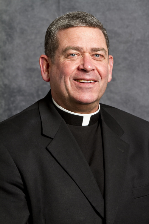 Fr. Scott joins rank of influential Irish Americans