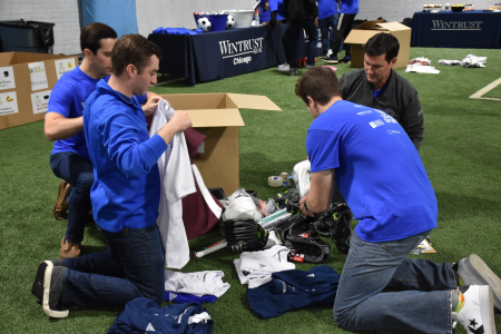 Wintrust volunteers